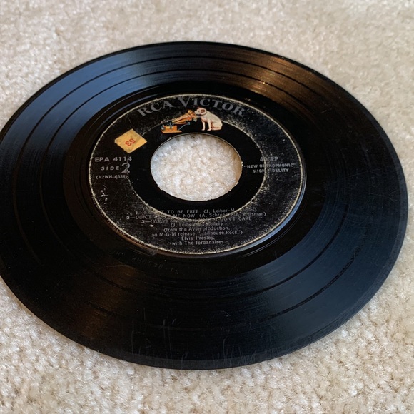 Vintage Elvis Presley Jail House Rock 7” Vinyl Record - Picture 6 of 9